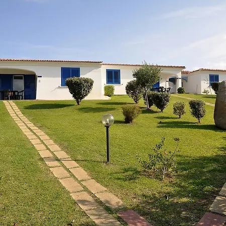 Residenze Mare E Pineta Aparthotel *