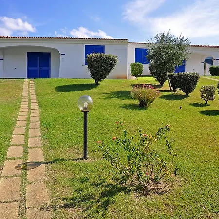 Residenze Mare E Pineta 3* بودوني
