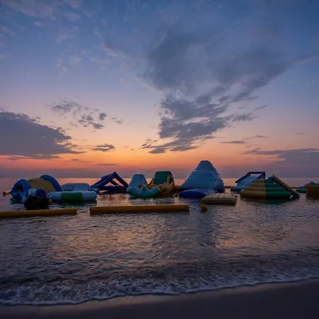 Residenze Mare E Pineta 3* بودوني